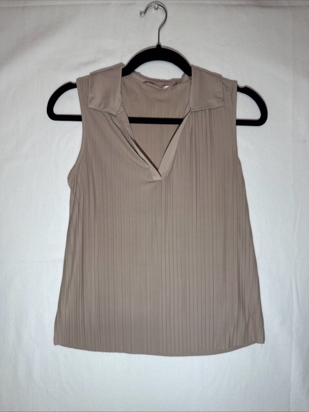 La Vie En Rose Tank Top - Womens XS - Silky Collared Business Casual Sleeveless